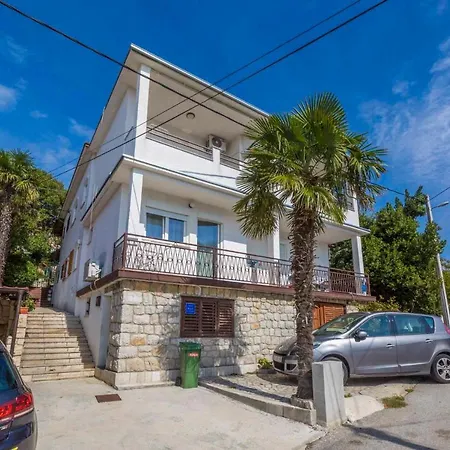 Apartment In 13732 Crikvenica